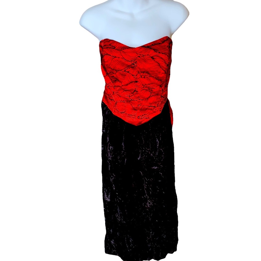 NU-MODE VINTAGE STRAPLESS DRESS WITH VELVET SKIRT SIZE 9